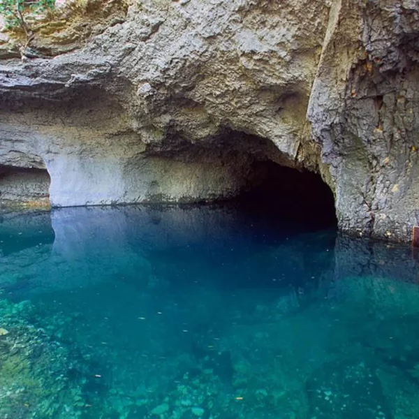 fontaine vaucluse grandes eaux